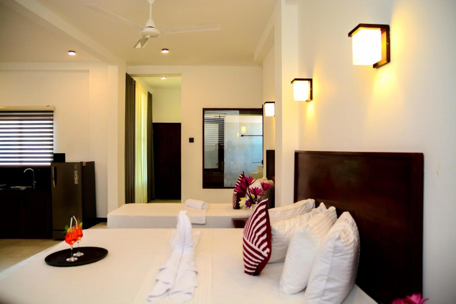Coconut Style Restaurant & Milinda Guest Hotell Unawatuna Eksteriør bilde