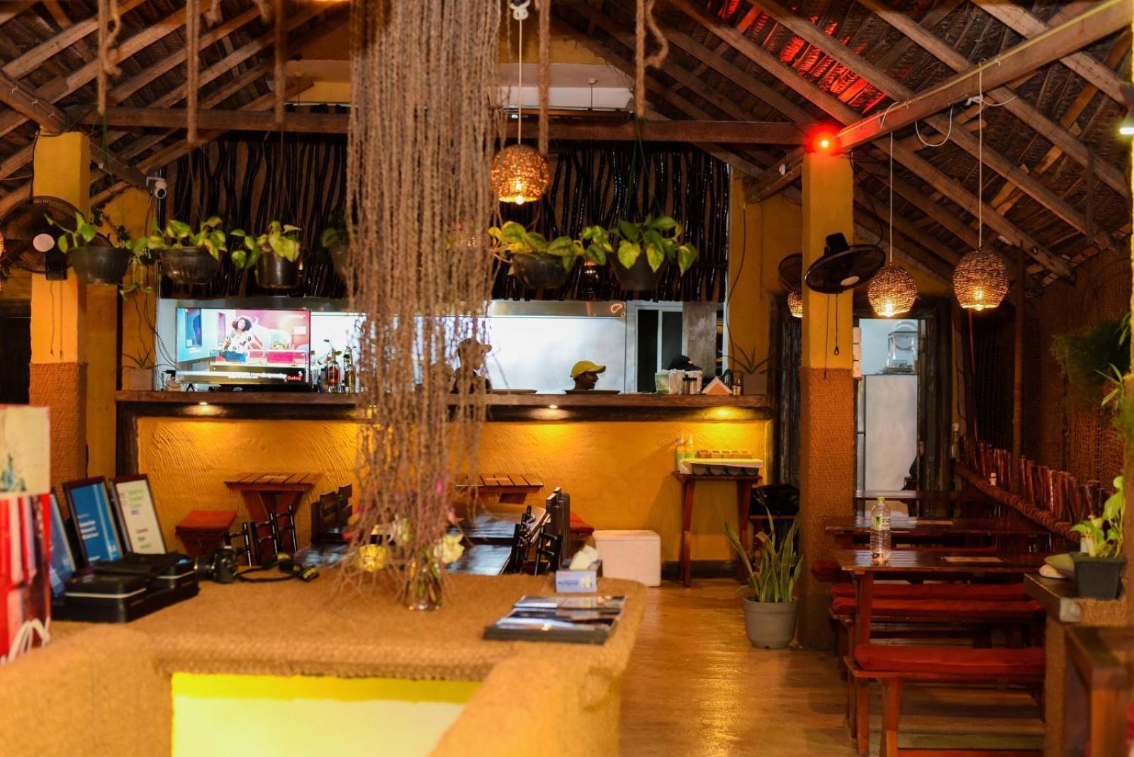 Coconut Style Restaurant & Milinda Guest Hotell Unawatuna Eksteriør bilde
